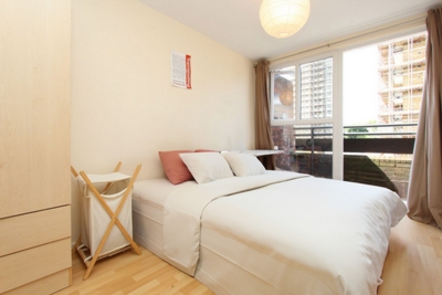 Double room - Single use to rent in Ollerton Green, Bow, London, E3