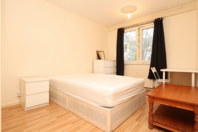 Double room - Single use to rent in Foxton House, Albert Road, King George V, London, E16