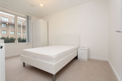 Double room - Single use to rent in Samuel Building, 9 Frobisher Yard, London City Airport,Gallions Reach, London, E16