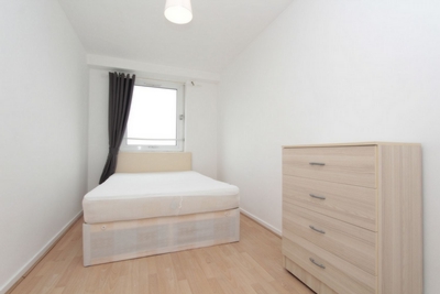 Double room - Single use to rent in Offenbach House,Mace Street, Bethnal Green, London, E2