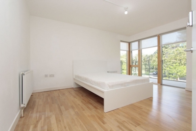 Double Room to rent in Hicks House,Frean Street, Bermondsey, London, SE16
