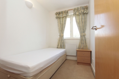 Single Room to rent in Old Bellgate Place, Crossharbour,Canary Wharf, London, E14