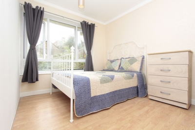 5 Bedroom Double room - Single use to rent in Grundy Street, Poplar, London, E14