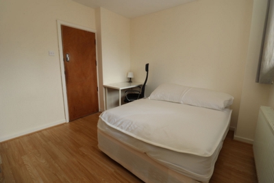 Double room - Single use to rent in Capstan Square, Crossharbour,South Quay, London, E14