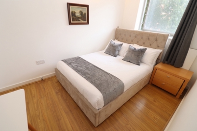 Double room - Single use to rent in Holly Court,John Harrison Way, Greenwich, London, SE10