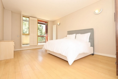 Double Room to rent in Becquerel Court,West Parkside, Greenwich, London, SE10