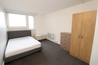 Double room - Single use to rent in Bakersfield,Crayford Road, Holloway, London, N7