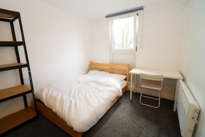 Double room - Single use to rent in Bakersfield,Crayford Road, Holloway, London, N7
