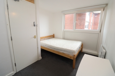 Double room - Single use to rent in Bakersfield,Crayford Road, Holloway, London, N7