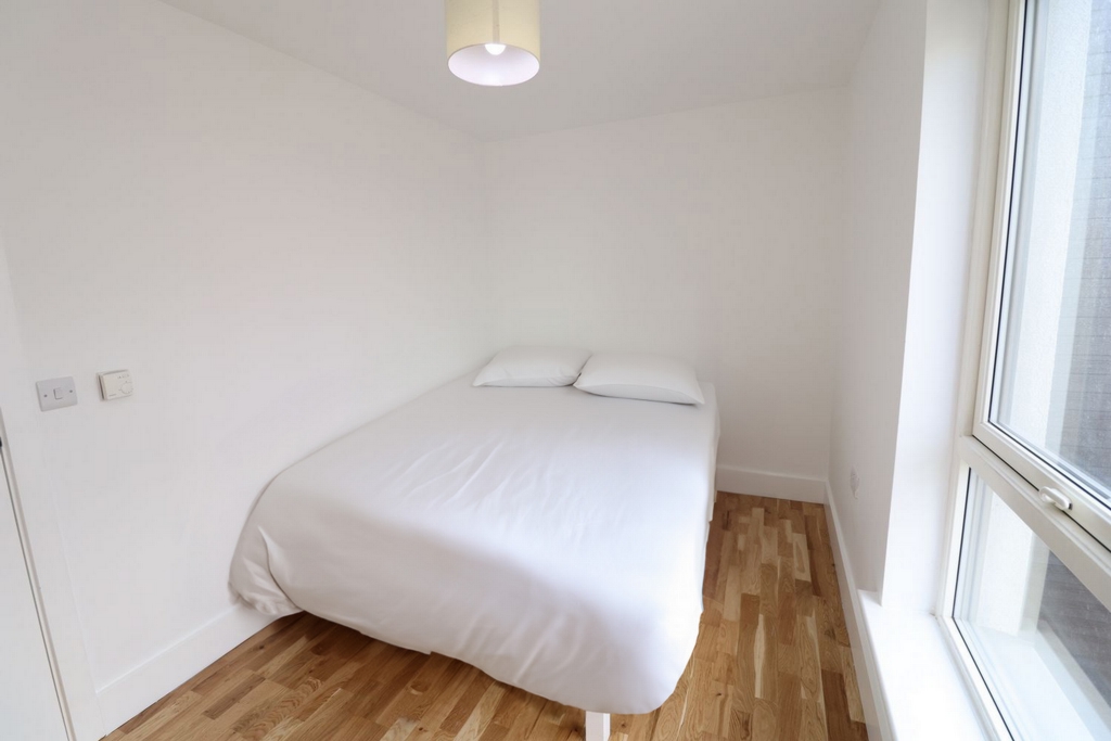 Double room - Single use to rent in Isle of Dogs, London, E14