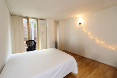 Ensuite Single Room to rent in Becquerel Court,West Parkside, Greenwich, London, SE10