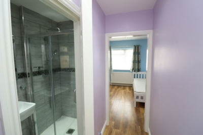 Ensuite Single Room to rent in Stayton Road, Sutton, London, SM1