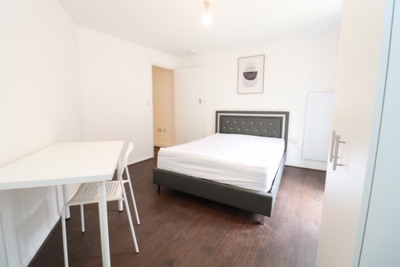 Double room - Single use to rent in Brixton Hill, Brixton, London, SW2