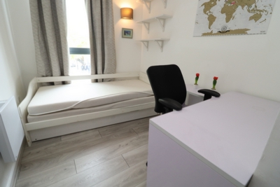 Single Room to rent in Lavender House, 1b Ratcliffe Cross Street, Limehouse, London, E1