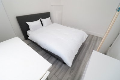 Double room - Single use to rent in New Broadway, Ealing, London, W5