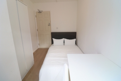 Double room - Single use to rent in Willesden Lane, Brondesbury Park, London, NW6