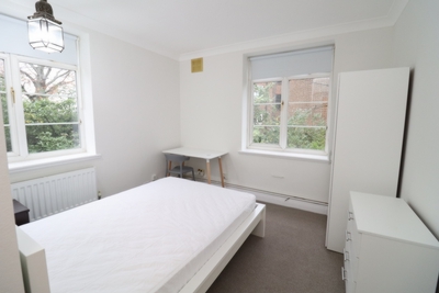 Double room - Single use to rent in Mount View,Mount Avenue, Ealing Broadway, London, W5