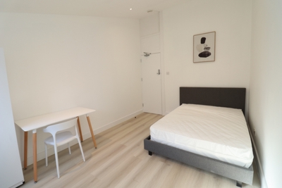 Double room - Single use to rent in Bolton Walk, Arsenal, London, N7