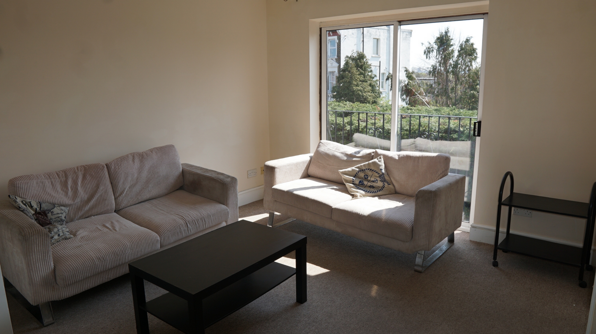 1 Bedroom Flat to rent in Wimbledon, London, SW20