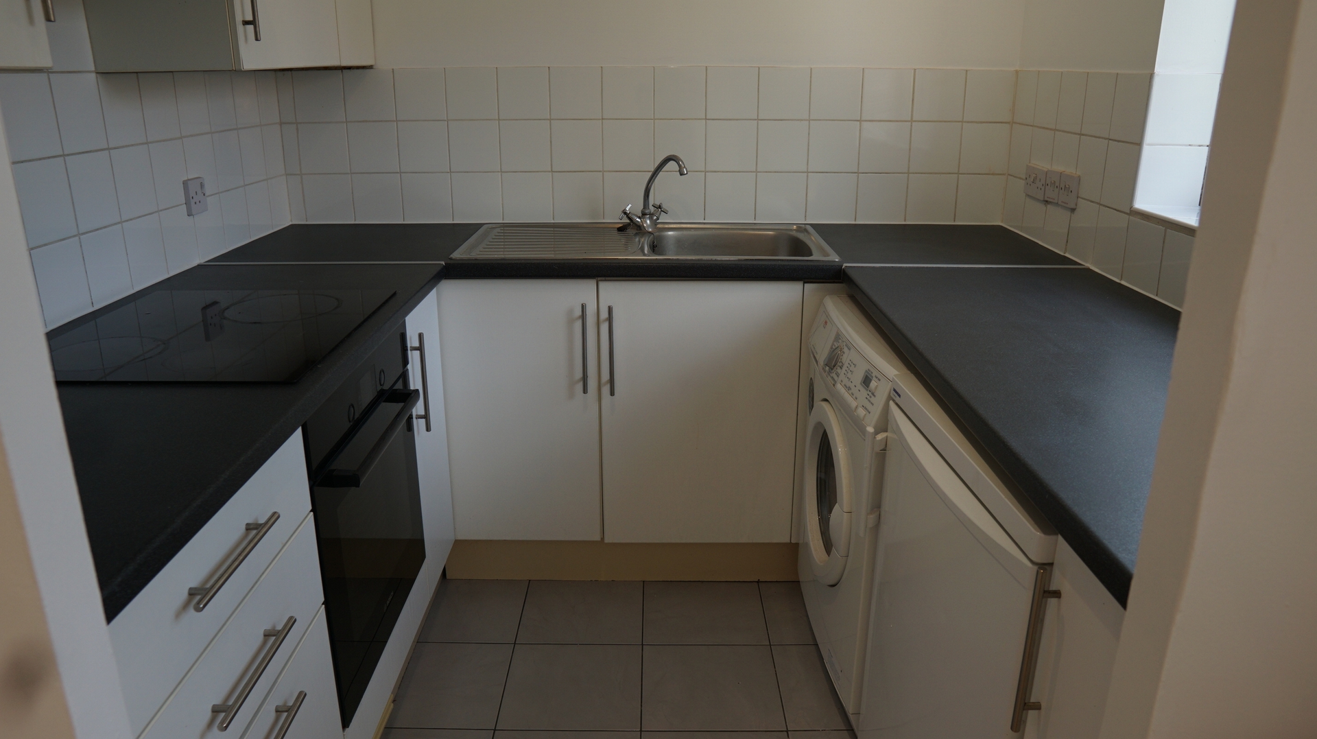 1 Bedroom Apartment to rent in Wimbledon, London, SW19