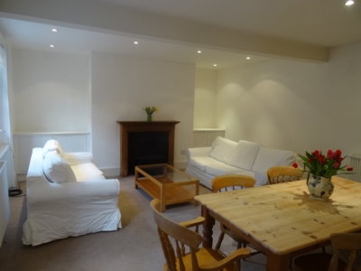 1 Bedroom Conversion to rent in Rectory Grove, Clapham, London, SW4