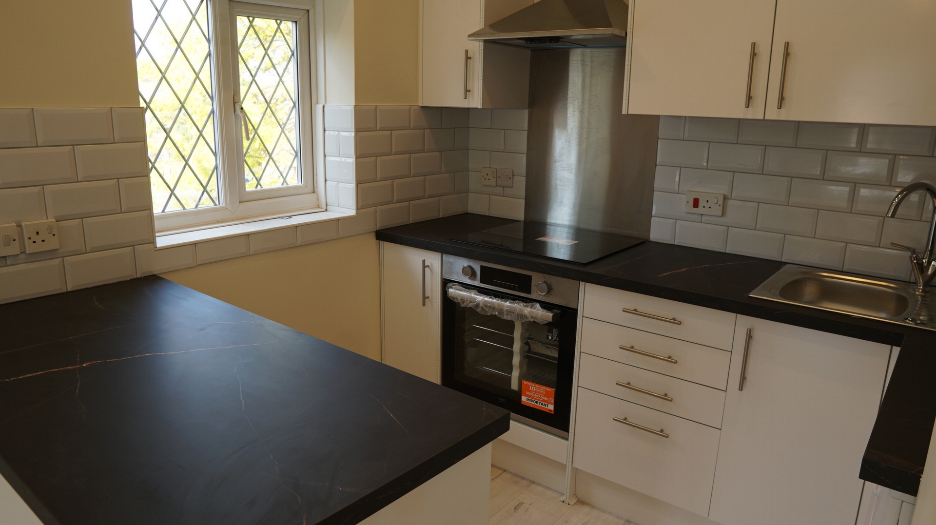 1 Bedroom Apartment to rent in Mitcham, Surrey, CR4