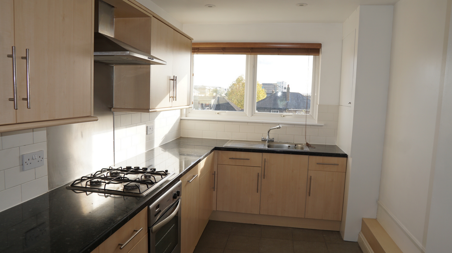 2 Bedroom Apartment to rent in Wimbledon, London, SW19