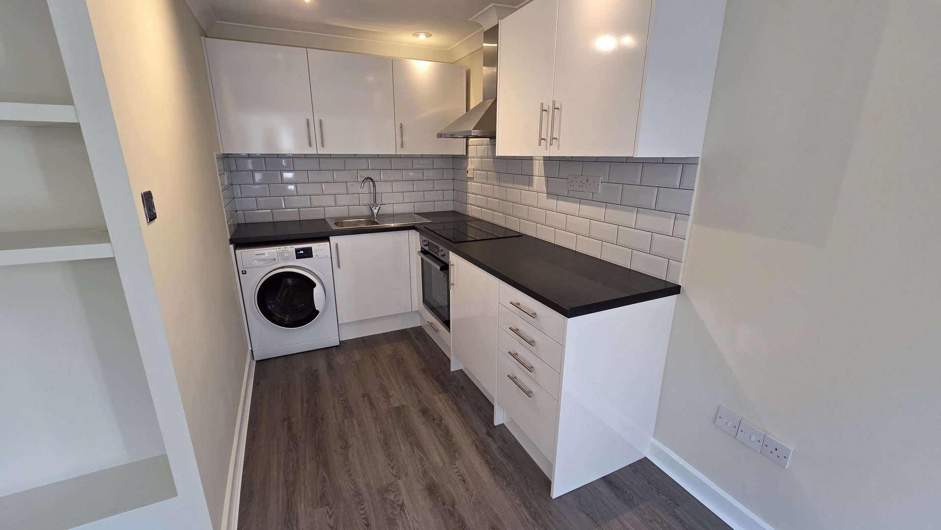 Apartment to rent in Mitcham, Surrey, CR4