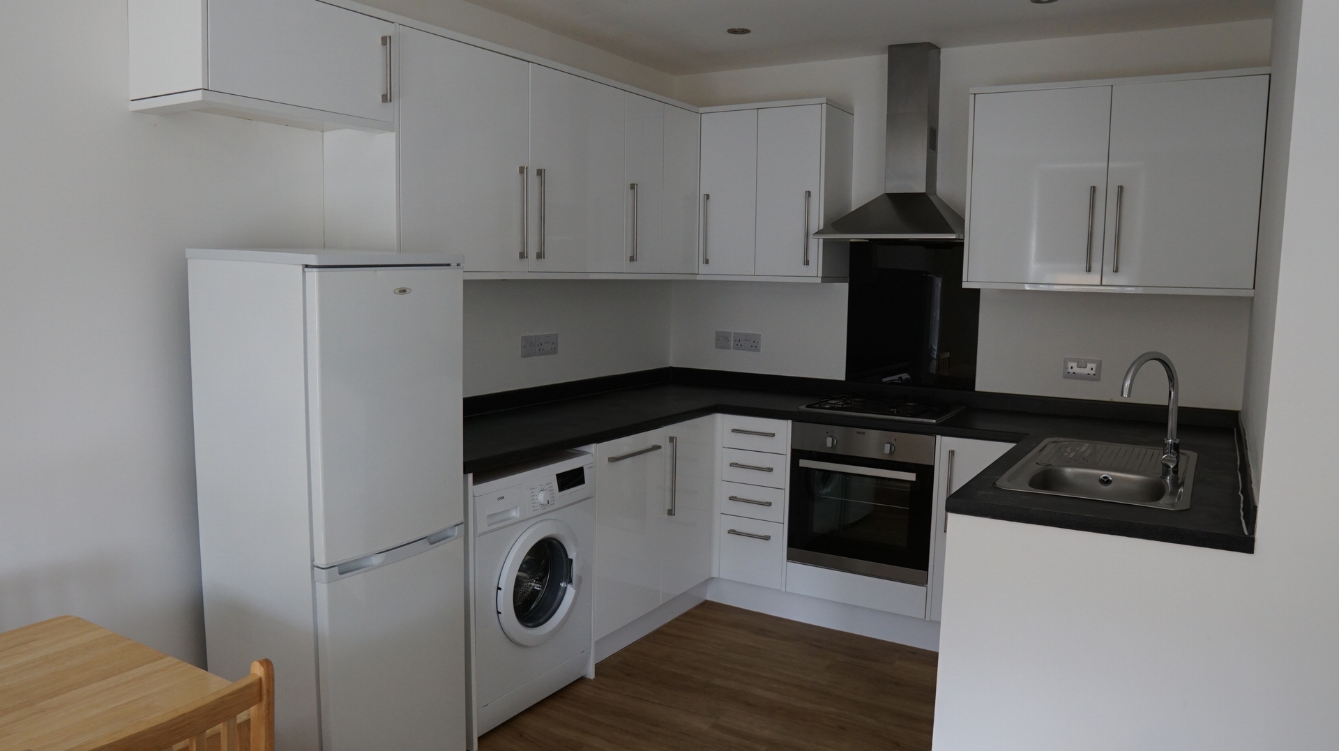 2 Bedroom Apartment to rent in Wimbledon, London, SW19