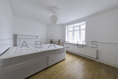 3 Bedroom House to rent in West Cottages, West Hampstead, London, NW6