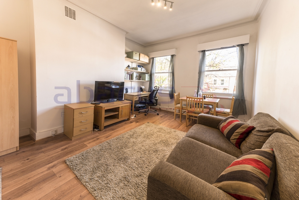 1 Bedroom Flat to rent in West Hampstead, London, NW6