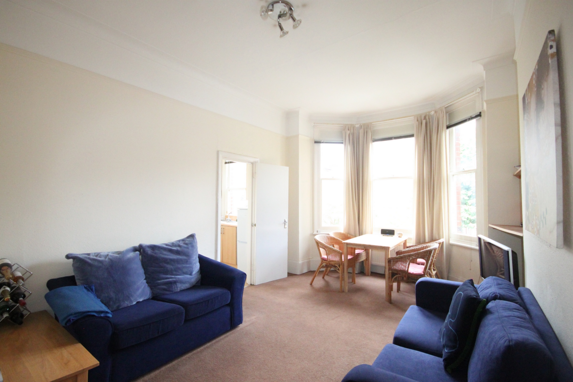 2 Bedroom Flat to rent in South Hampstead, London, NW6