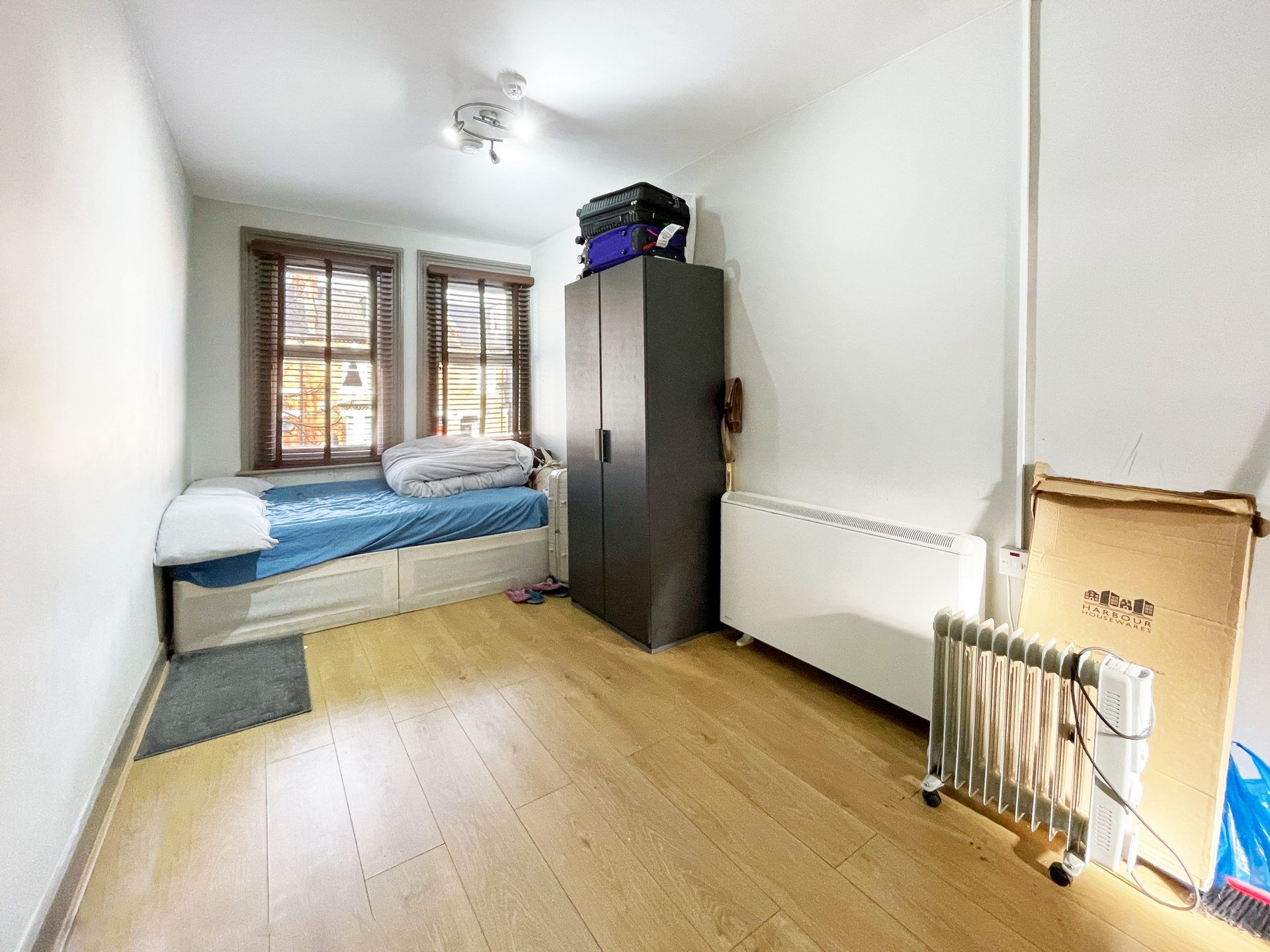Studio to rent in Iverson Road, West Hampstead, London, NW6