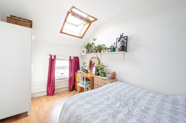 2 Bedroom Apartment to rent in West Hampstead, London, NW6