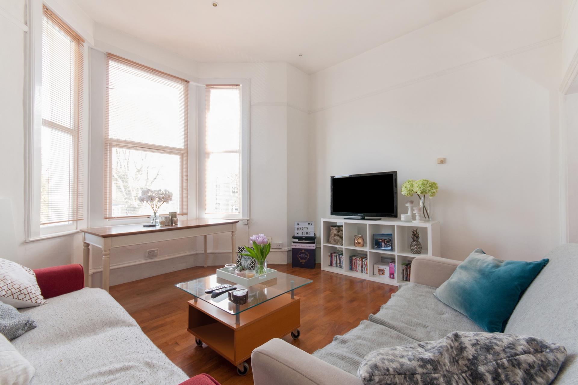 1 Bedroom Apartment to rent in Kilburn, London, NW6