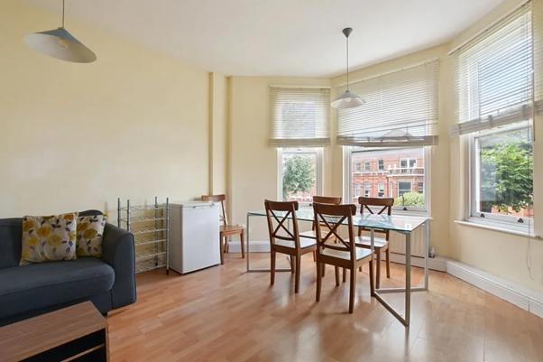 3 Bedroom Apartment to rent in West Hampstead, London, NW2
