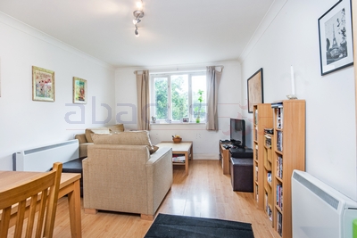 1 Bedroom Flat to rent in Willesden Lane, Willesden Green, London, NW2