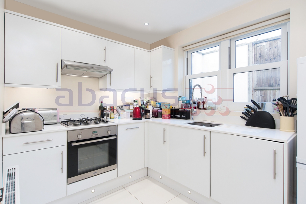 1 Bedroom Apartment to rent in West Hampstead, London, NW6
