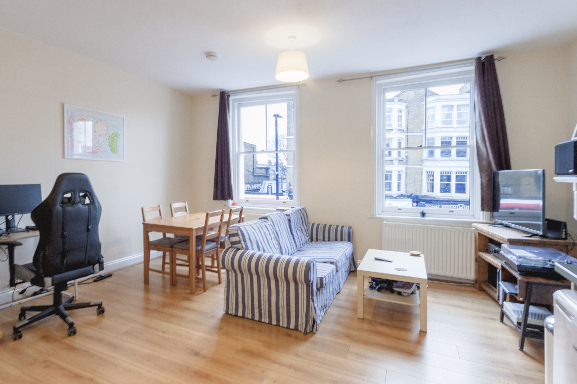 2 Bedroom Flat to rent in West Hampstead, London, NW6