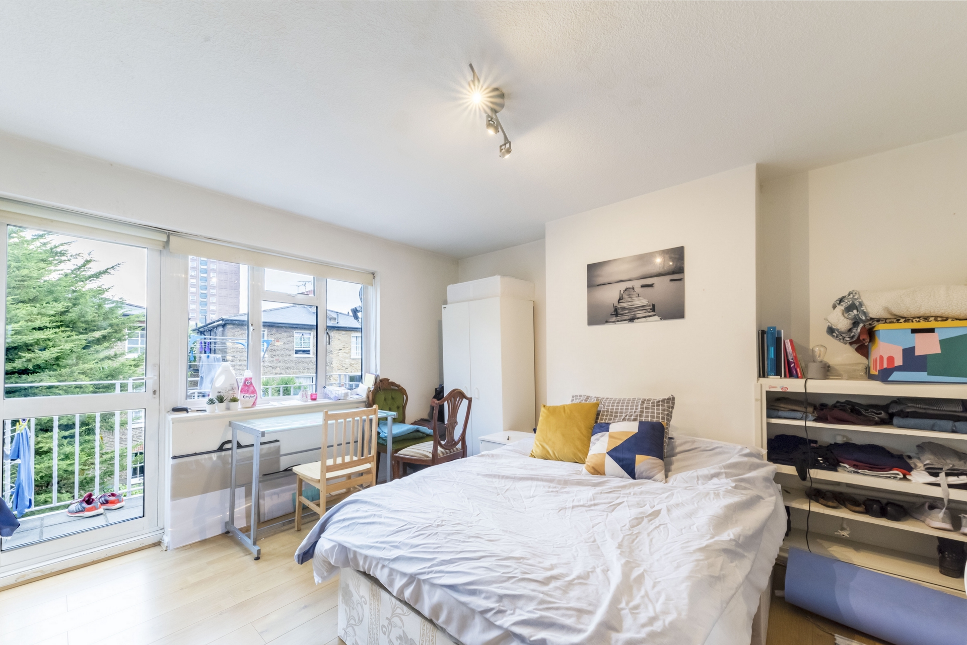 3 Bedroom Flat to rent in Kilburn Park, London, NW6