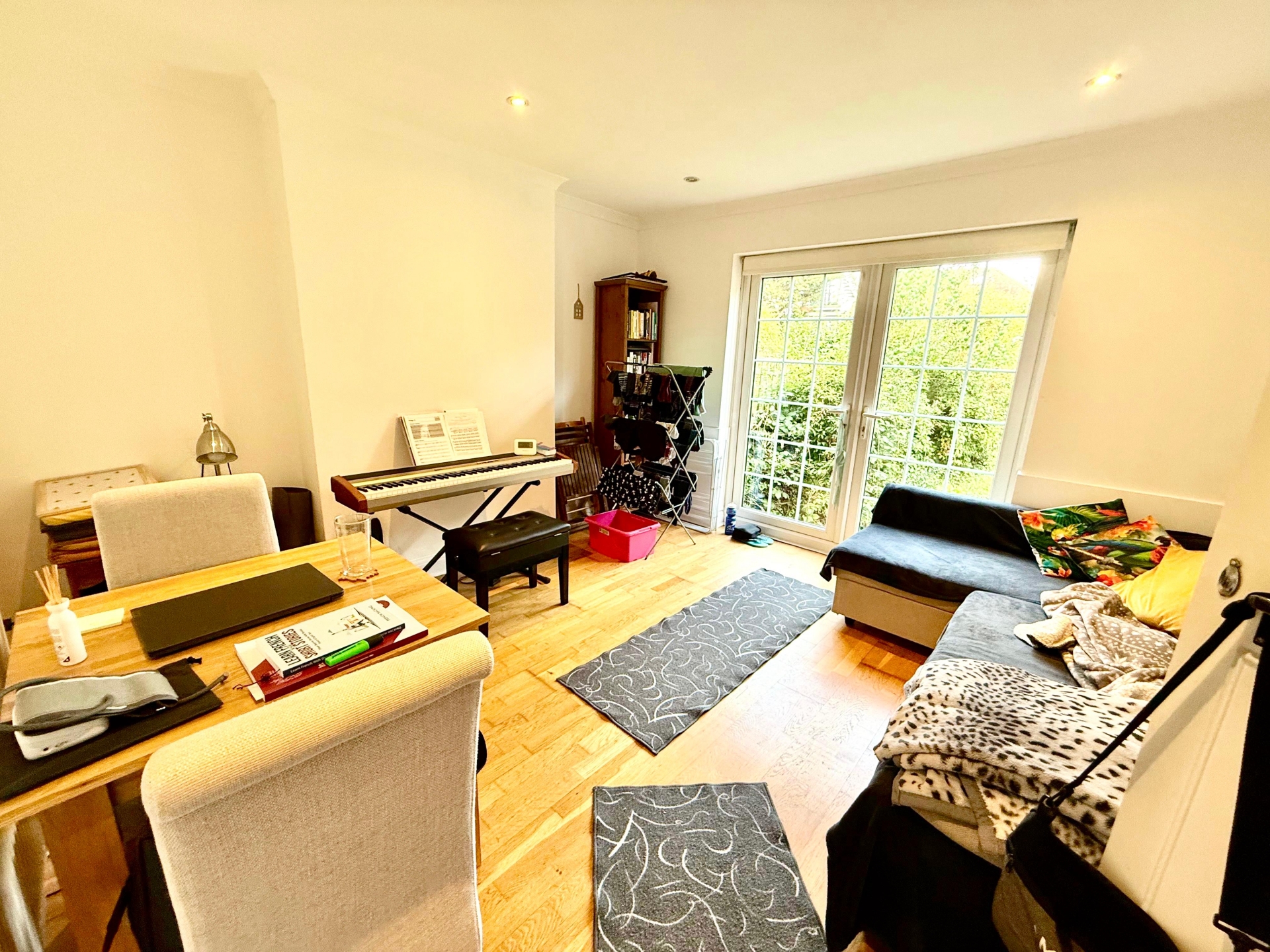 1 Bedroom Flat to rent in Greenfield Gardens, Cricklewood, London, NW2