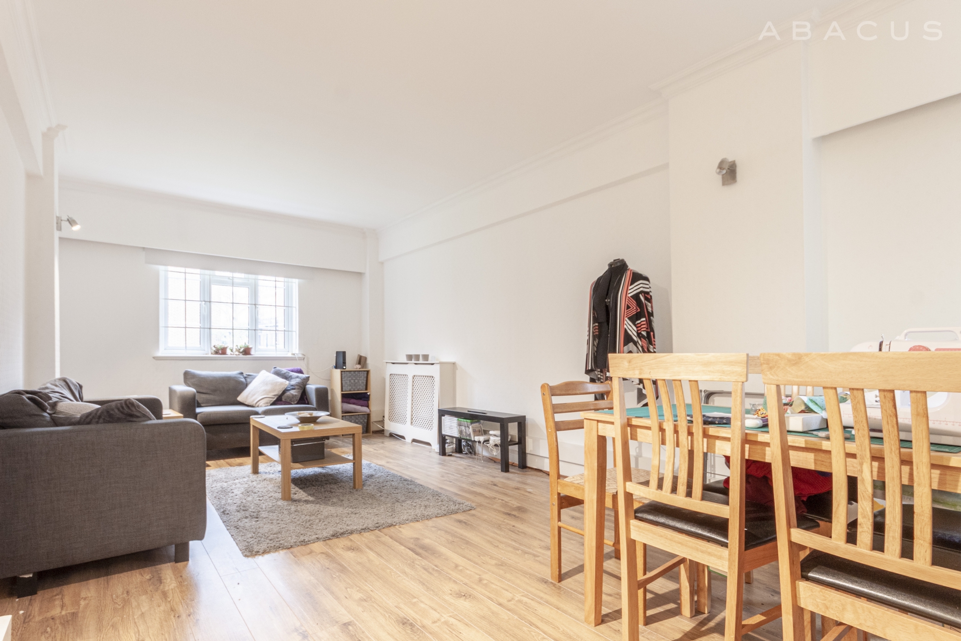 2 Bedroom Flat to rent in West Hampstead, London, NW6