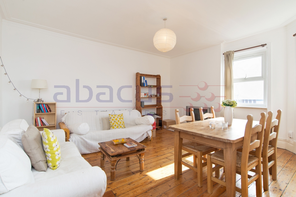 2 Bedroom Flat to rent in Kings Gardens, West Hampstead, London, NW6