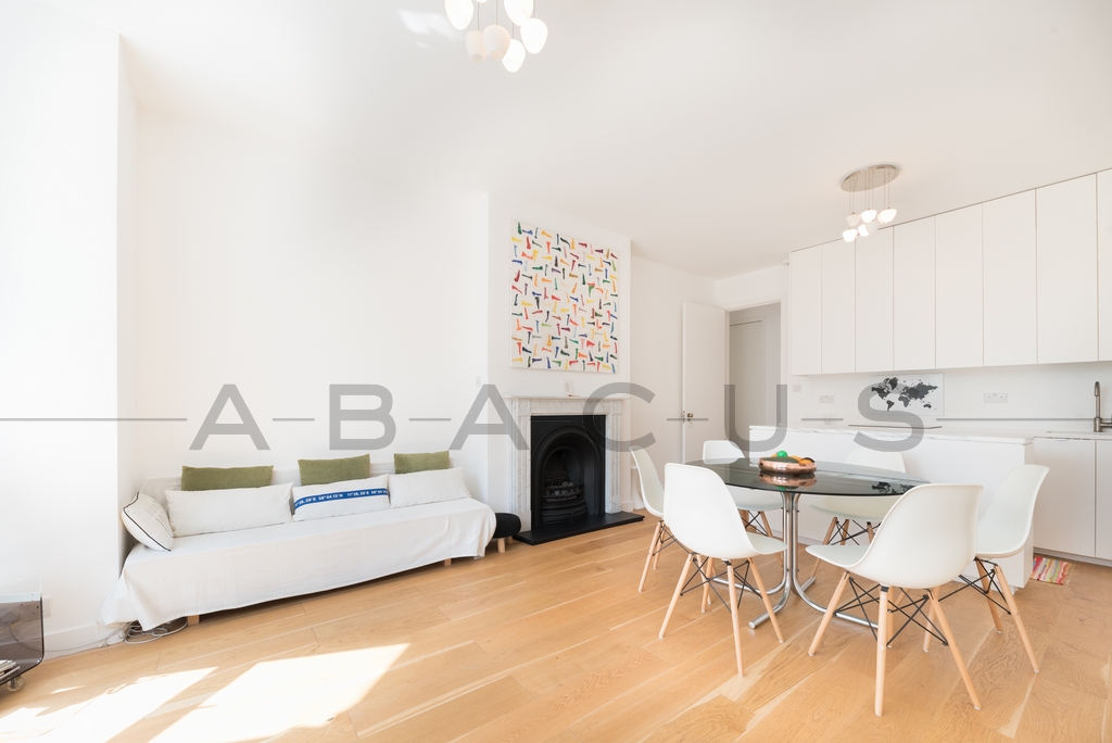 3 Bedroom Flat to rent in Riffel Road, Willesden Green, London, NW2