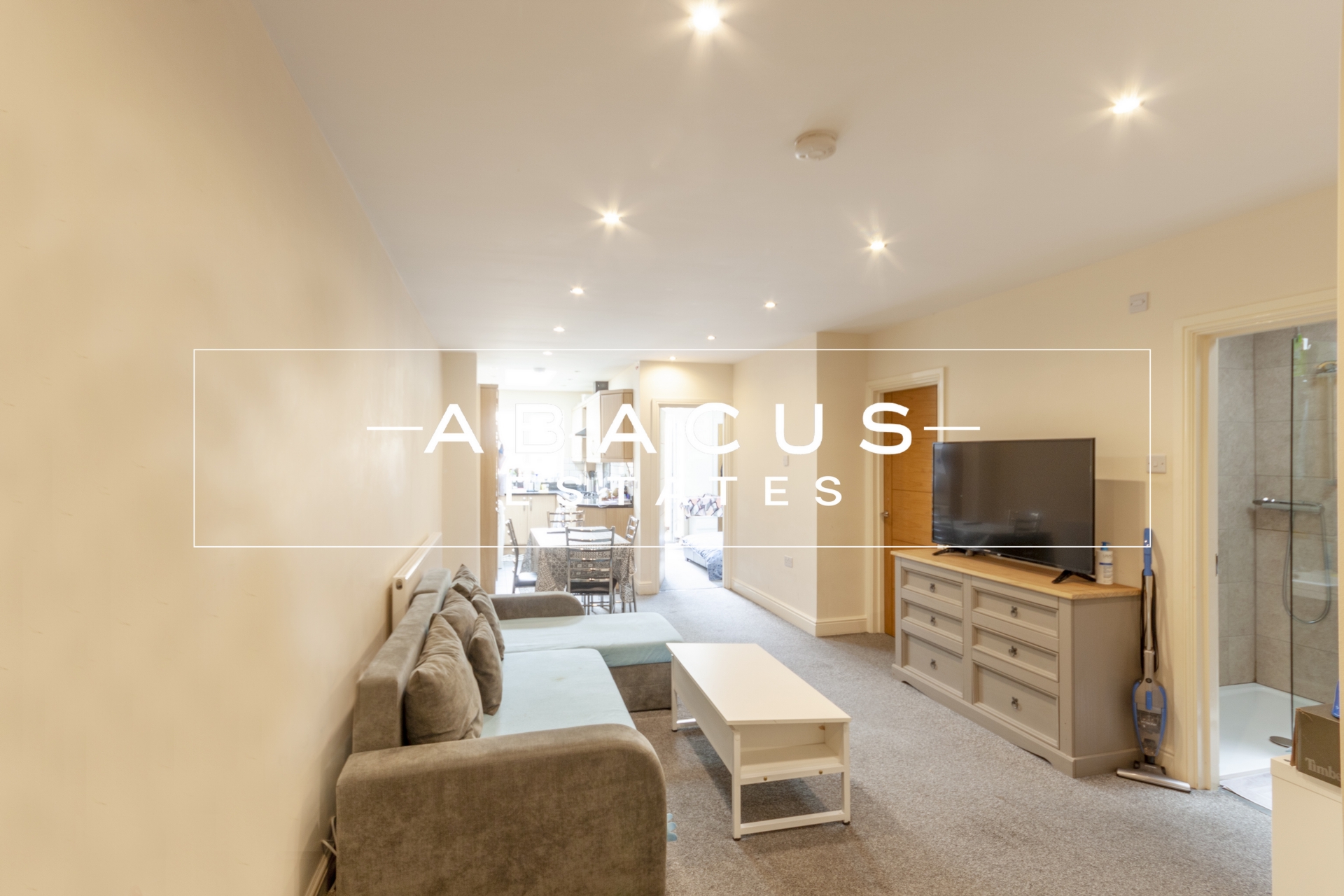 2 Bedroom Flat to rent in Okehampton Road, Kensal Rise, London, NW10