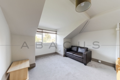 2 Bedroom Flat to rent in Fordwych Road, West Hampstead, London, NW2