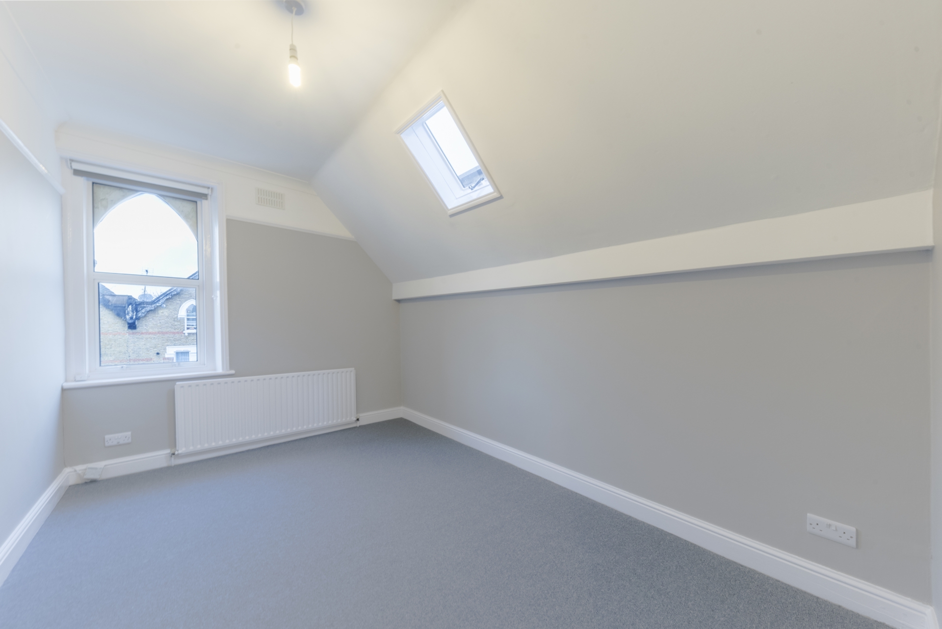 2 Bedroom Flat to rent in Queens Park, London, NW6