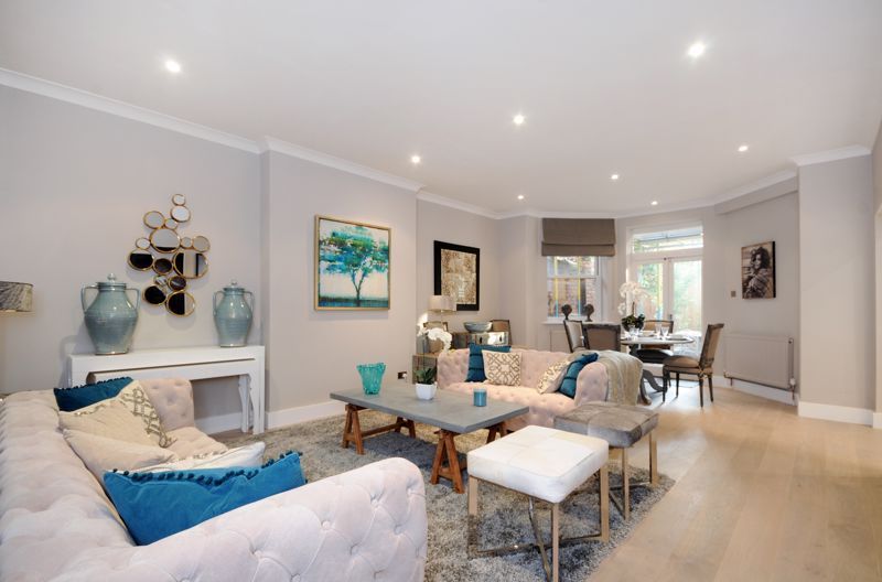 3 Bedroom Flat to rent in Hampstead, London, NW3
