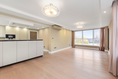 3 Bedroom Flat to rent in St. Johns Wood Park, St Johns Wood, London, NW8