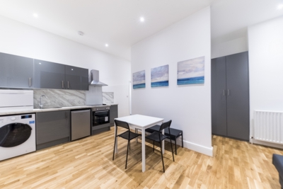 Studio Flat to rent in Dartmouth Road, Willesden Green, London, NW2